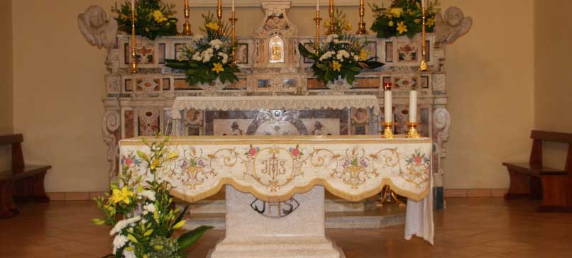 interno-chiesa